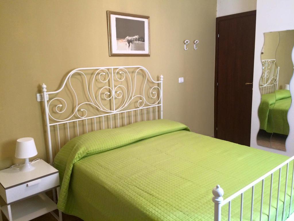 La Piazza B&B Vercurago Habitación foto